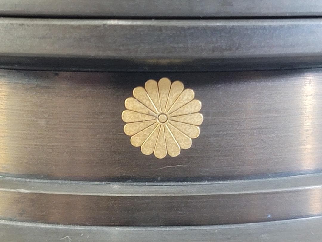 銅 獅子蓋 松鶴 蓮鶴 窓図 香炉 菊紋 DT277