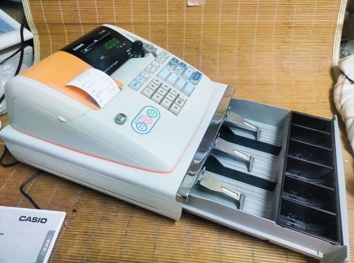 カシオレジスター TE-M80 中古品 人気機種感熱紙 送料無料 001121