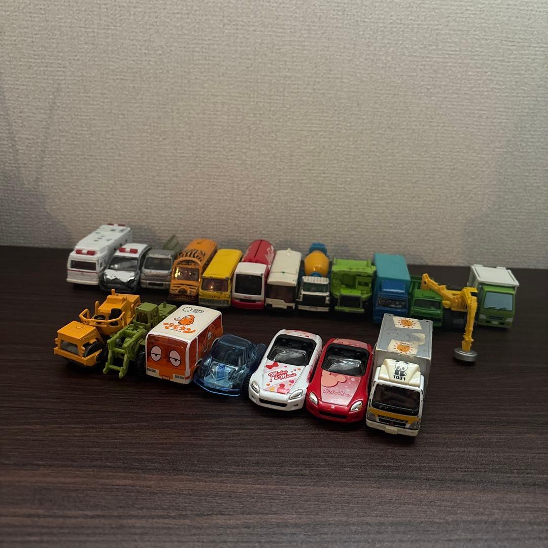 トミカ ミニカーセット クレーン付き収納ボックス - メルカリ