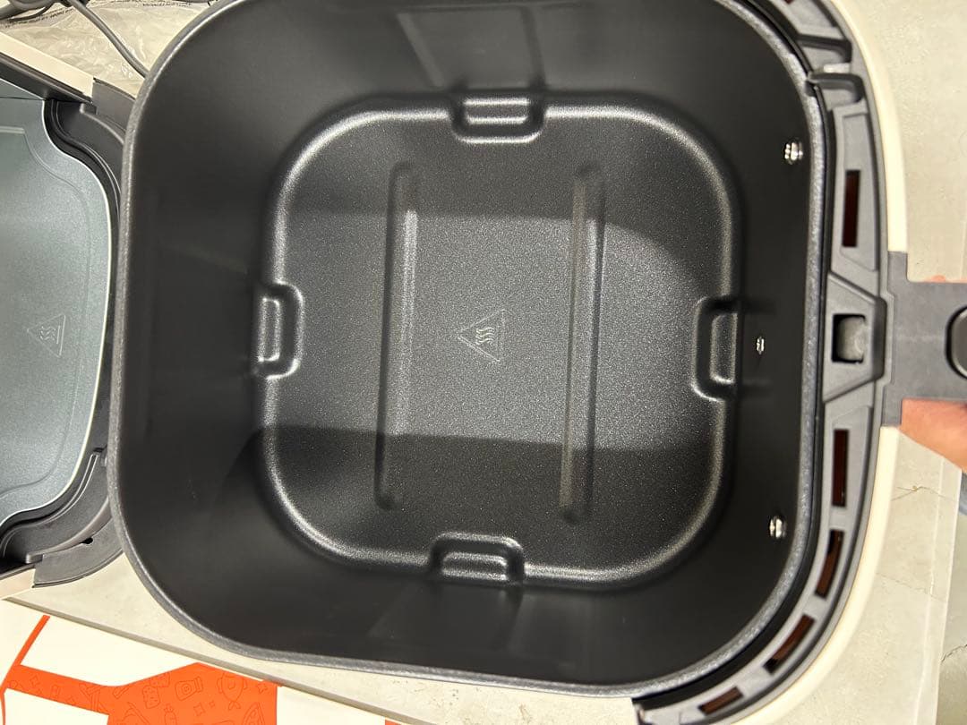 【人気雑誌No.1】 ノンフライヤー COSORI 4.7L 白　⑦