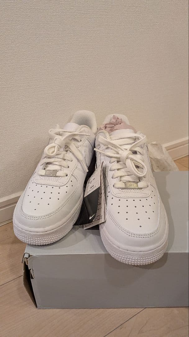 新品　タグ付き　NIKE Airforce 1 24.5cm 白