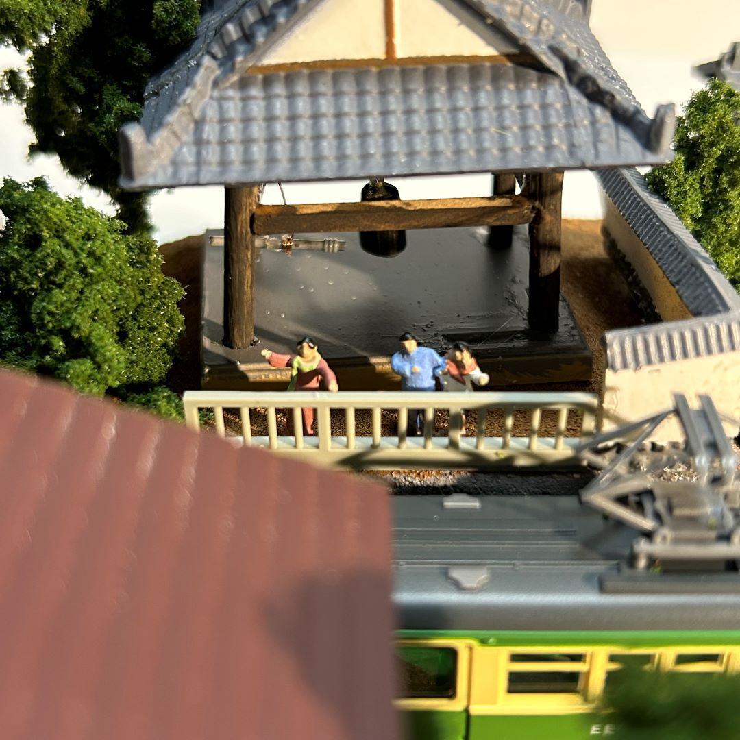 江ノ電 江の島腰越 満福寺と踏み切り 鉄道ジオラマ Nゲージ 展示台