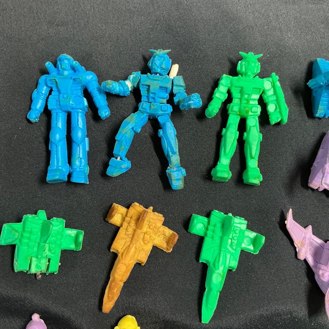ガンダム　消しゴム　フィギュア