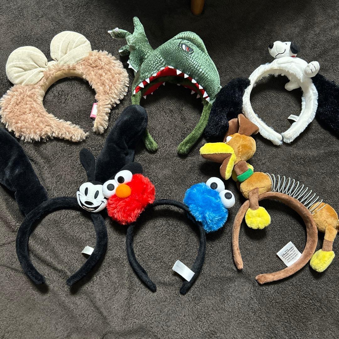 ディズニーDisney ユニバ カチューシャ - メルカリ