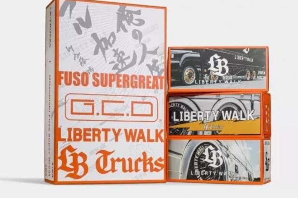 GCD 1/64 三菱 ふそう LB-TRUCKS リバティウォーク 3台セット GCD 1:64 Liberty Walk LB-Trucks Mitsubishi Fuso Super Great