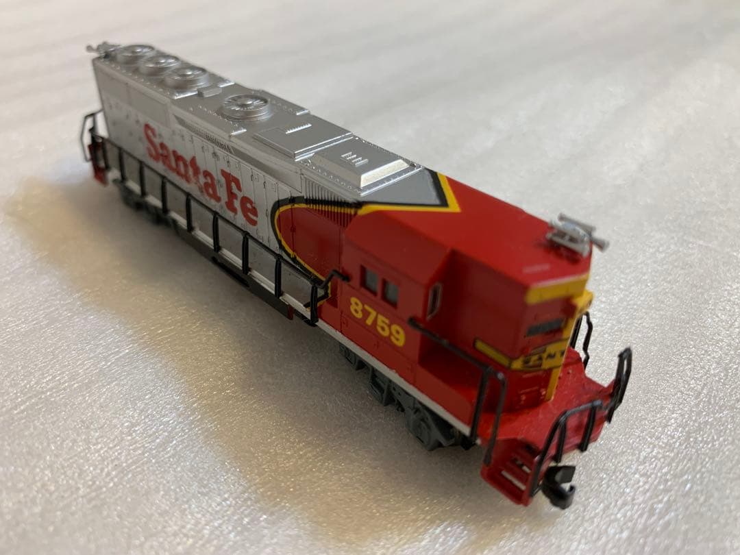 美品　Bachamann N Scale GP 50-SANTA FE 8759
