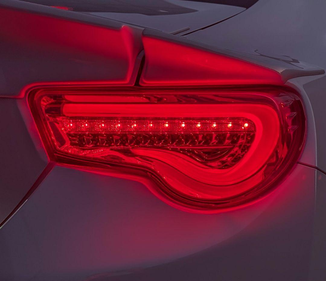 86 BRZ ヴァレンティ テールランプ シーケンシャル 【一部不点灯あり