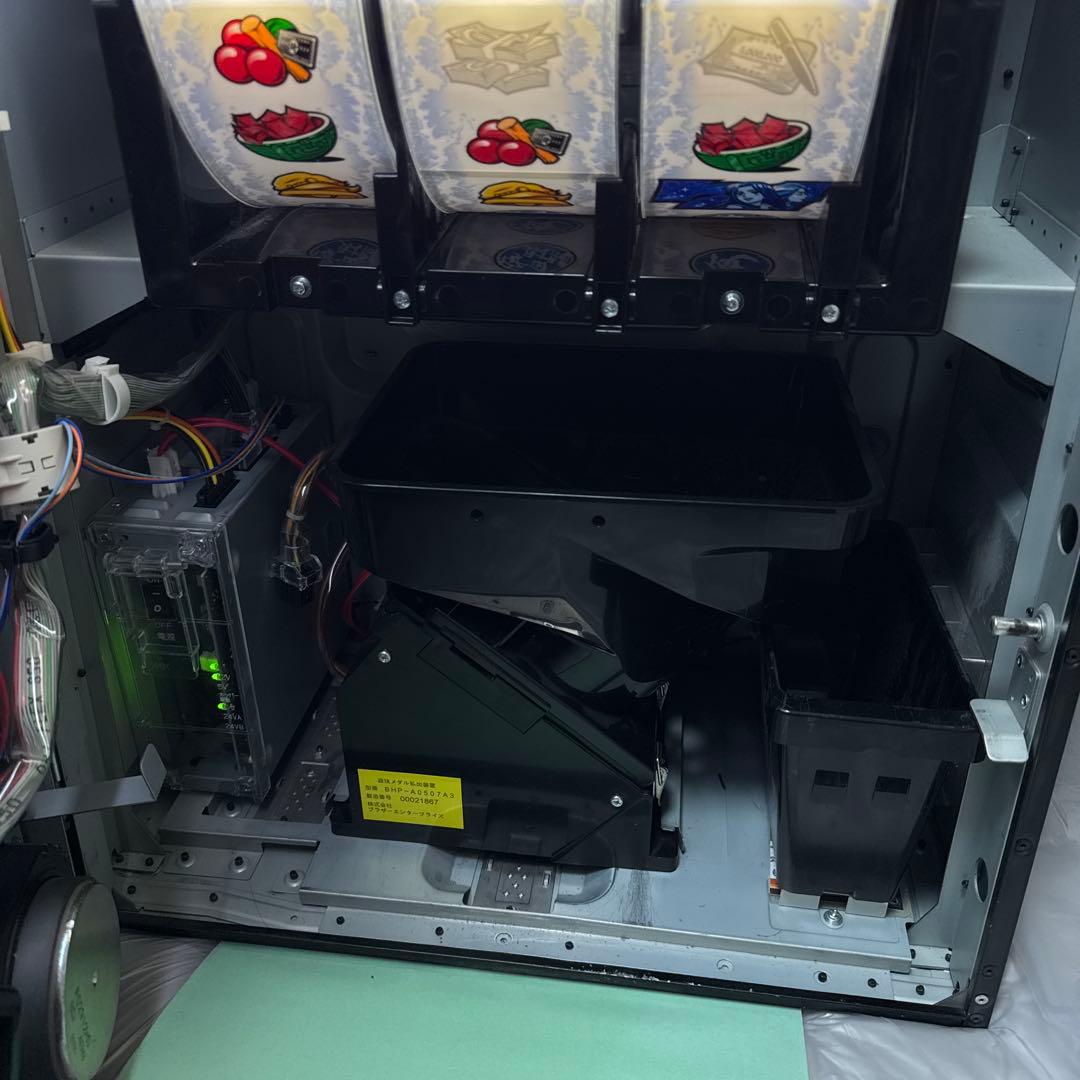 真偽の空 スロットマシン