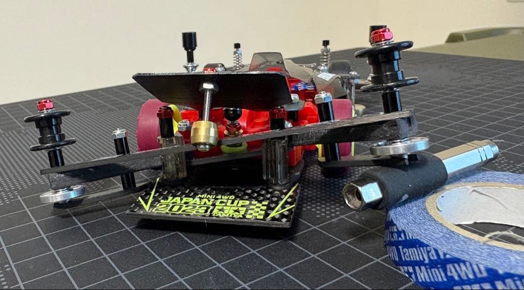 ミニ四駆 MS フレキ 赤 レッド 完成品アバンテMk.II - メルカリ