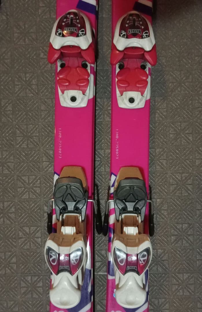 Pure Conscious 子供スキー板130cmとストック90cmのセット - メルカリ