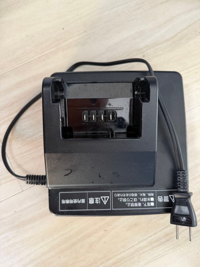 Panasonicパナソニック電動自転車充電器NKJ074Z2 バッテリー充電器