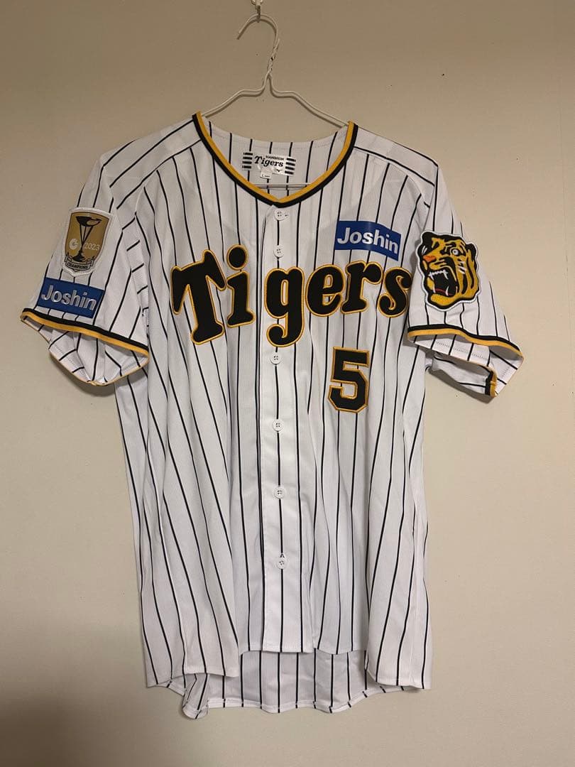 阪神タイガース 近本光司 チャンピオンエンブレム レプリカユニホーム