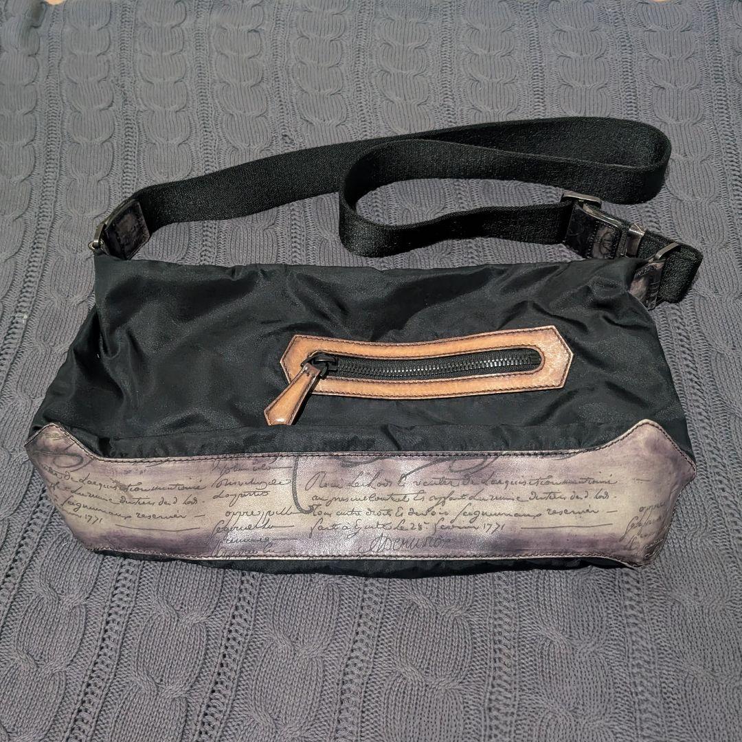 Berluti ベルルッティ ショルダーバッグ BERLUTI ベルルッティ ショルダーバッグ/メッセンジャーバッグ