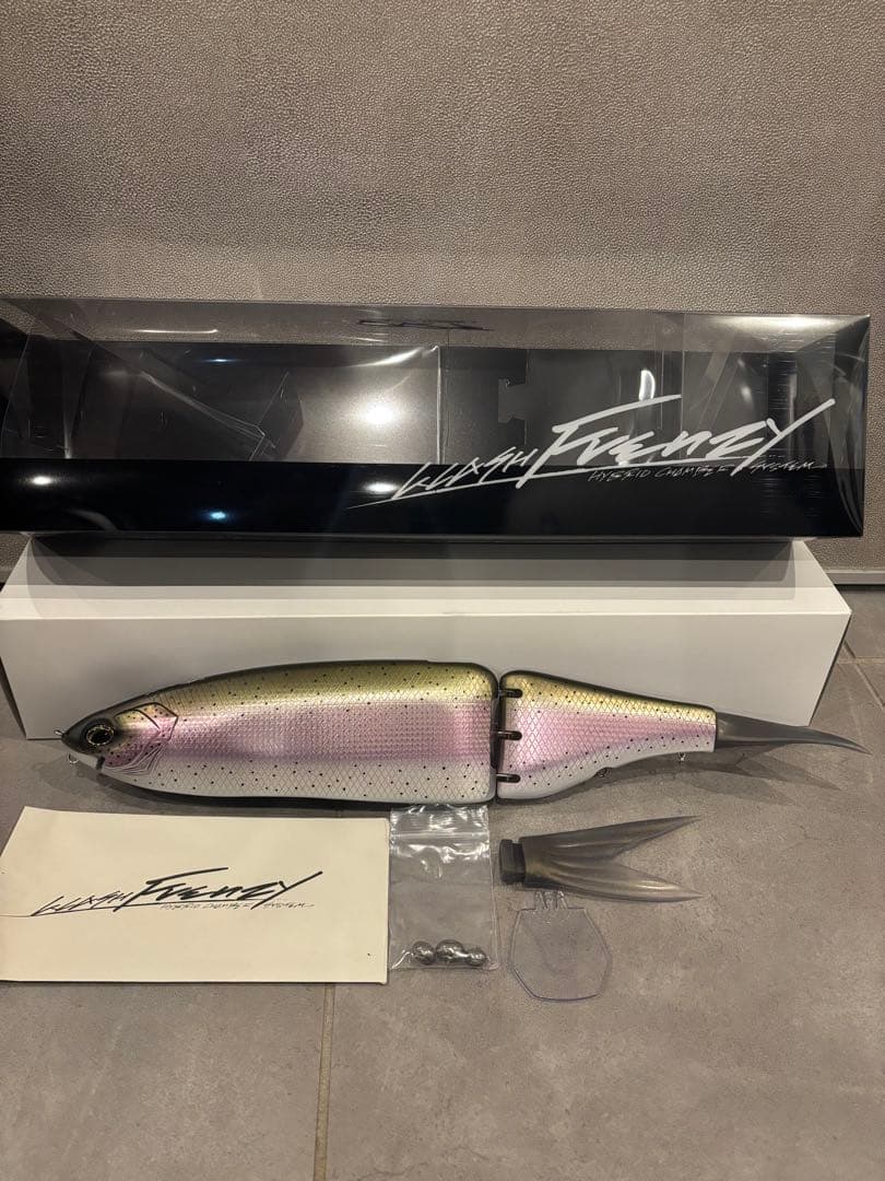DRT Frenzy ビッグベイト マジックトラウト美品 - メルカリ