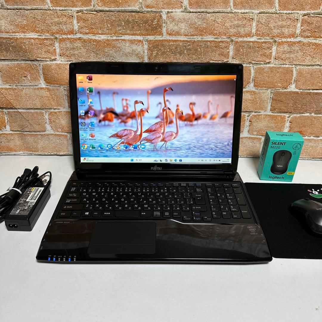 富士通ノートPC Core i7 SSD メモリ8GB Win11 オフィス付き - メルカリ