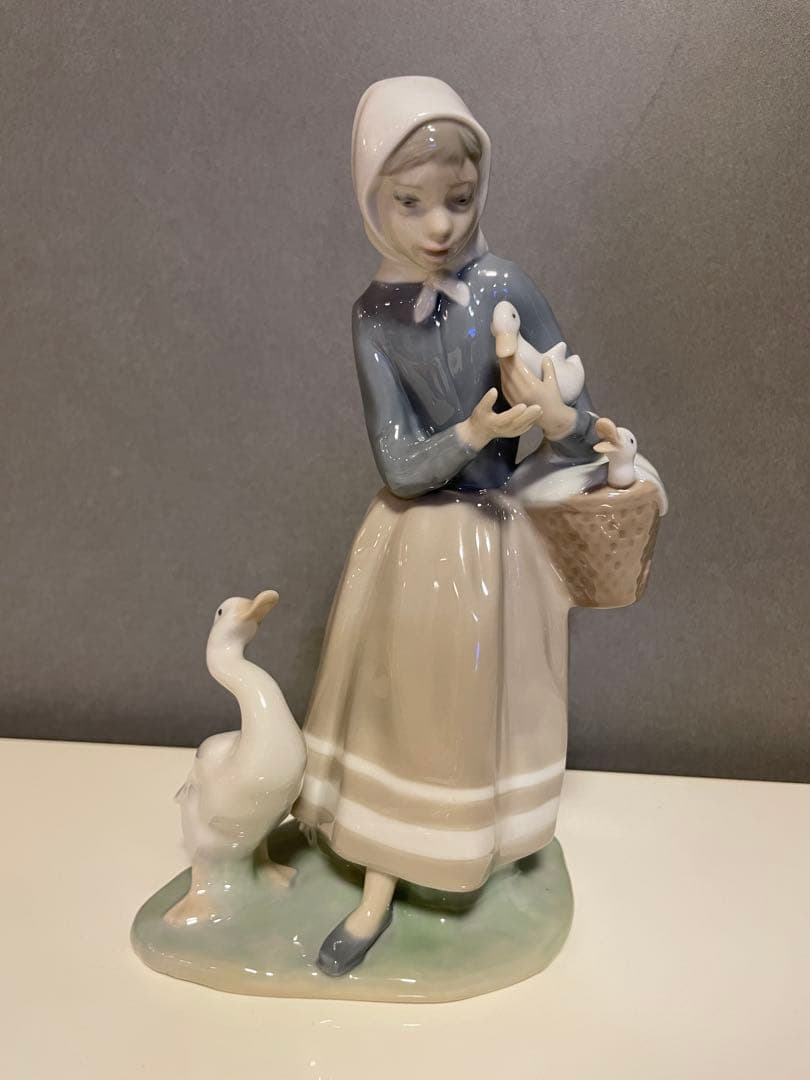 LLADRÓ（リヤドロ） 4568 アヒルと羊飼い - メルカリ