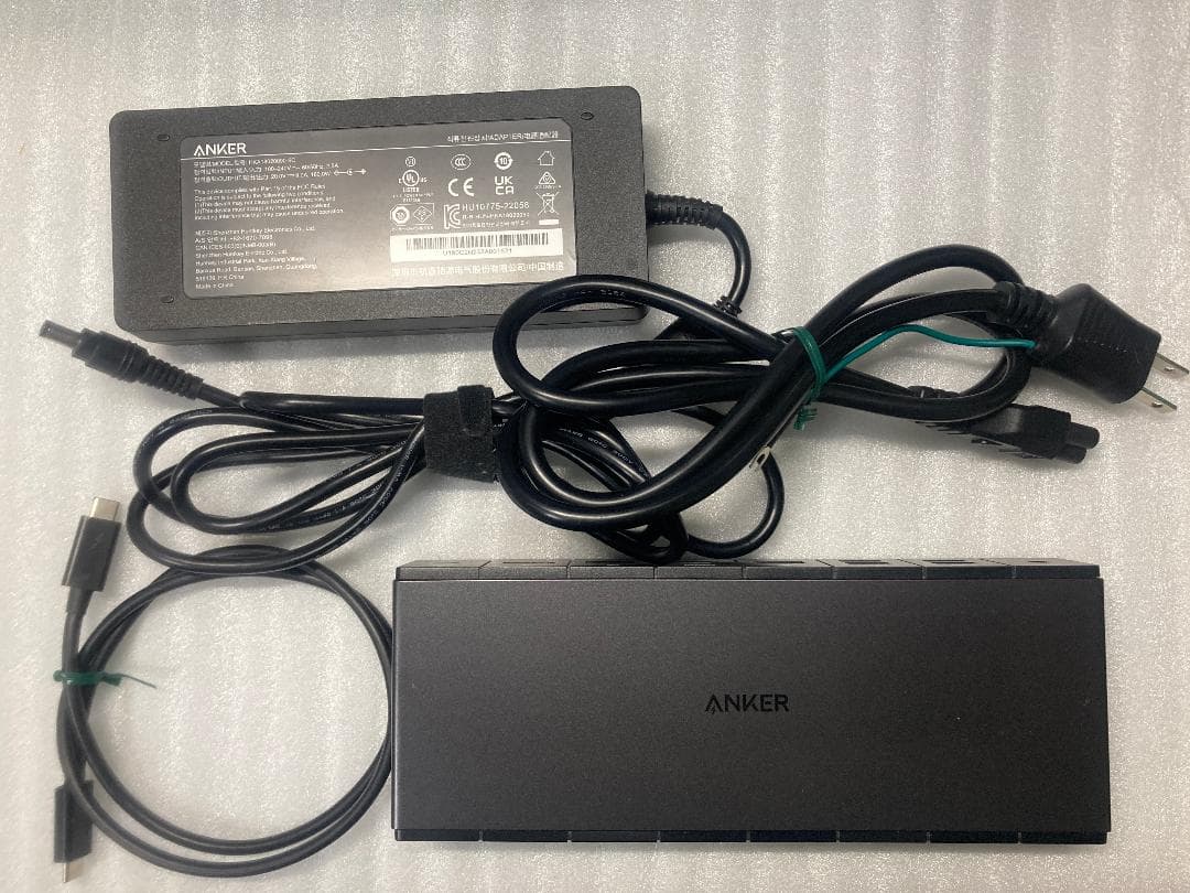 Anker 778 Thunderbolt 4 ドッキングステーション Anker 778 Thunderbolt Docking Station (12-in-1, Thunderbolt 4