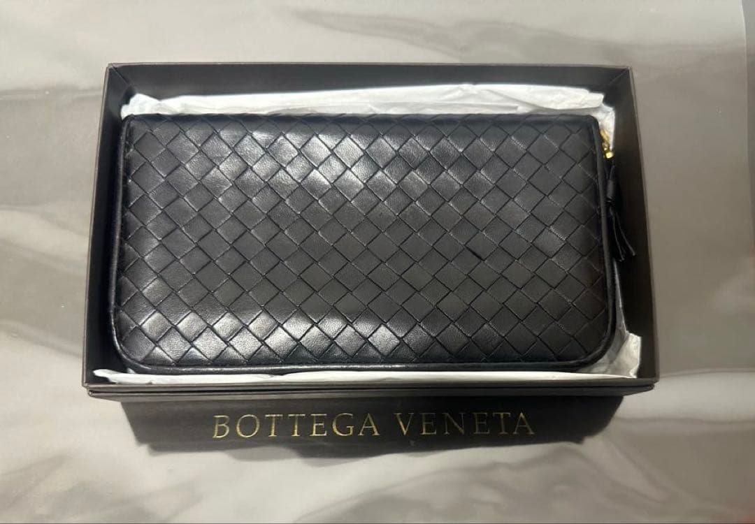 付属品付】ボッテガヴェネタ ラウンドファスナー/ラム/黒/ゴールド