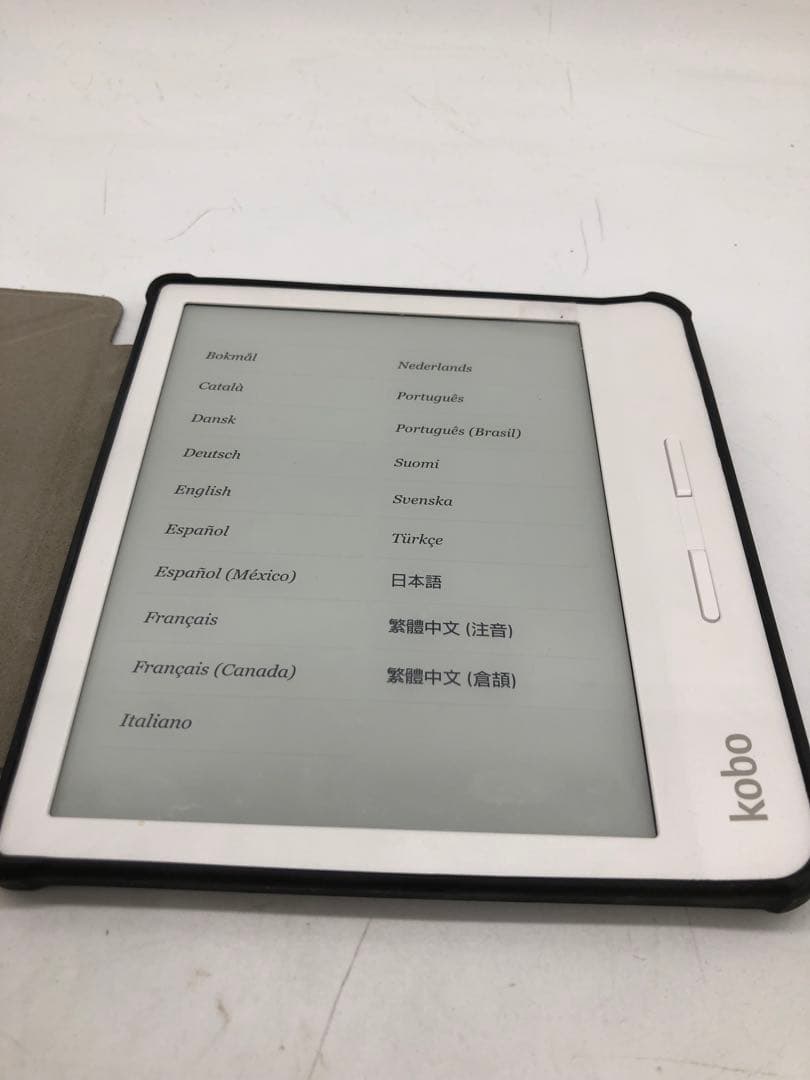 9r50 美品 楽天 kobo libra H2O ホワイト 電子書籍リーダー 山口真弘の電子書籍タッチアンドトライ】7型ながら2万円台半ばの電子
