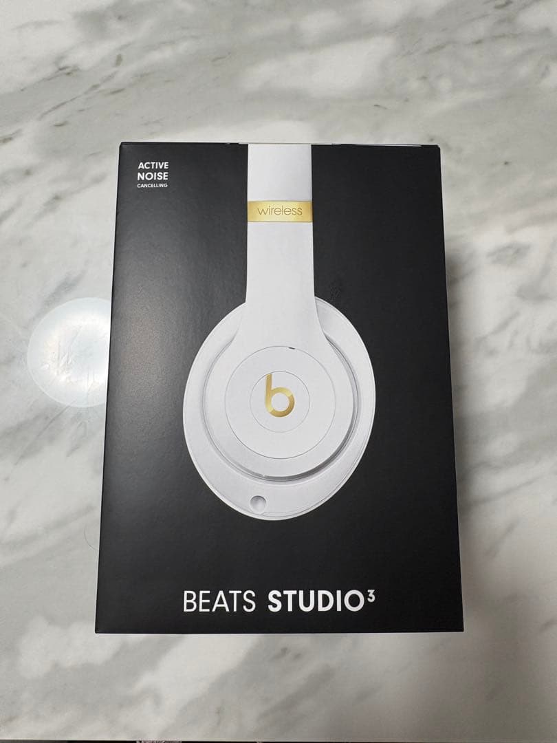 Beats ヘッドフォン ブルートゥースヘッドホン Beats Solo4 ブラック/ゴールド MC2L4PA/A