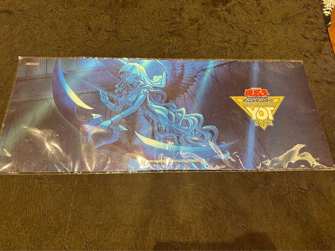 碑像の天使アズルーン プレイマット - メルカリ