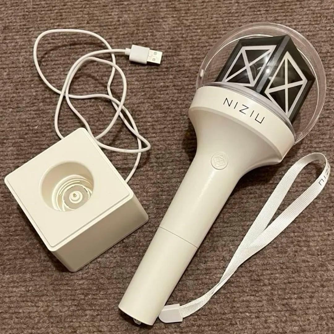 NiziUペンライト 動作確認済 - メルカリ