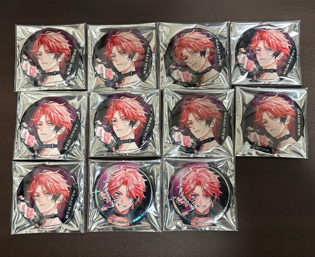 にじさんじ 赤城ウェン 缶バ ぎゃうるふ - メルカリ