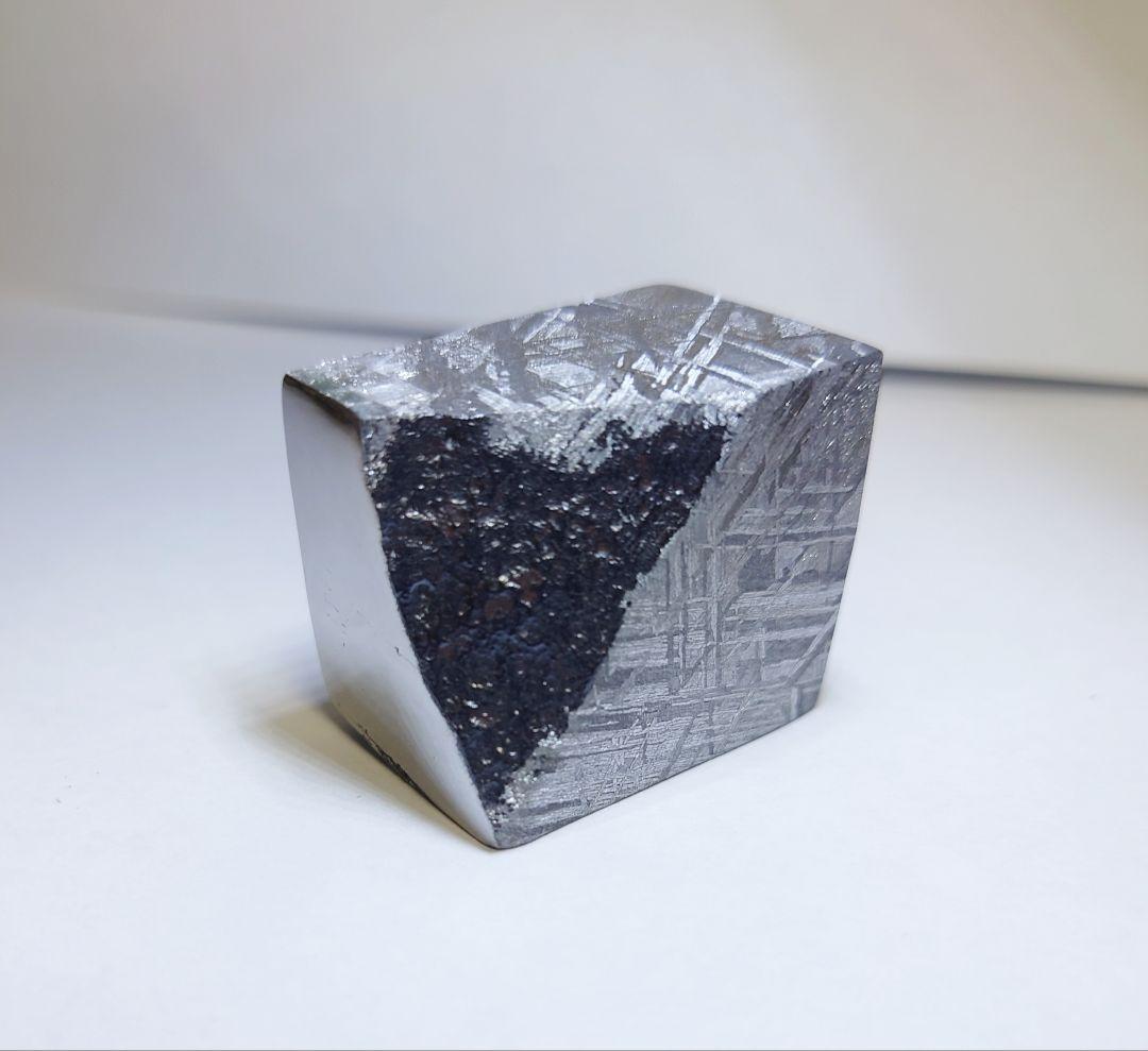 ギベオン隕石 104.6g 標本　鉄隕石