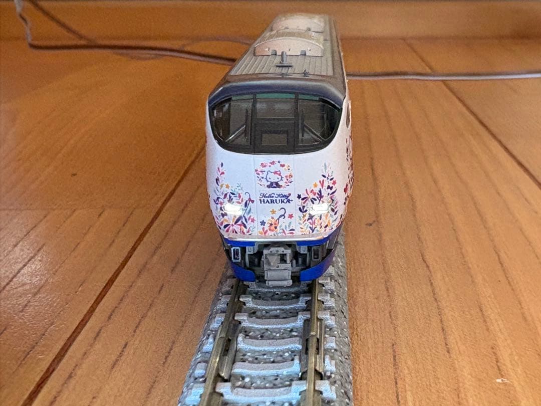 鉄道模型NゲージTOMIX281系ハローキティはるか　‼️TNカプラー装着済み‼️