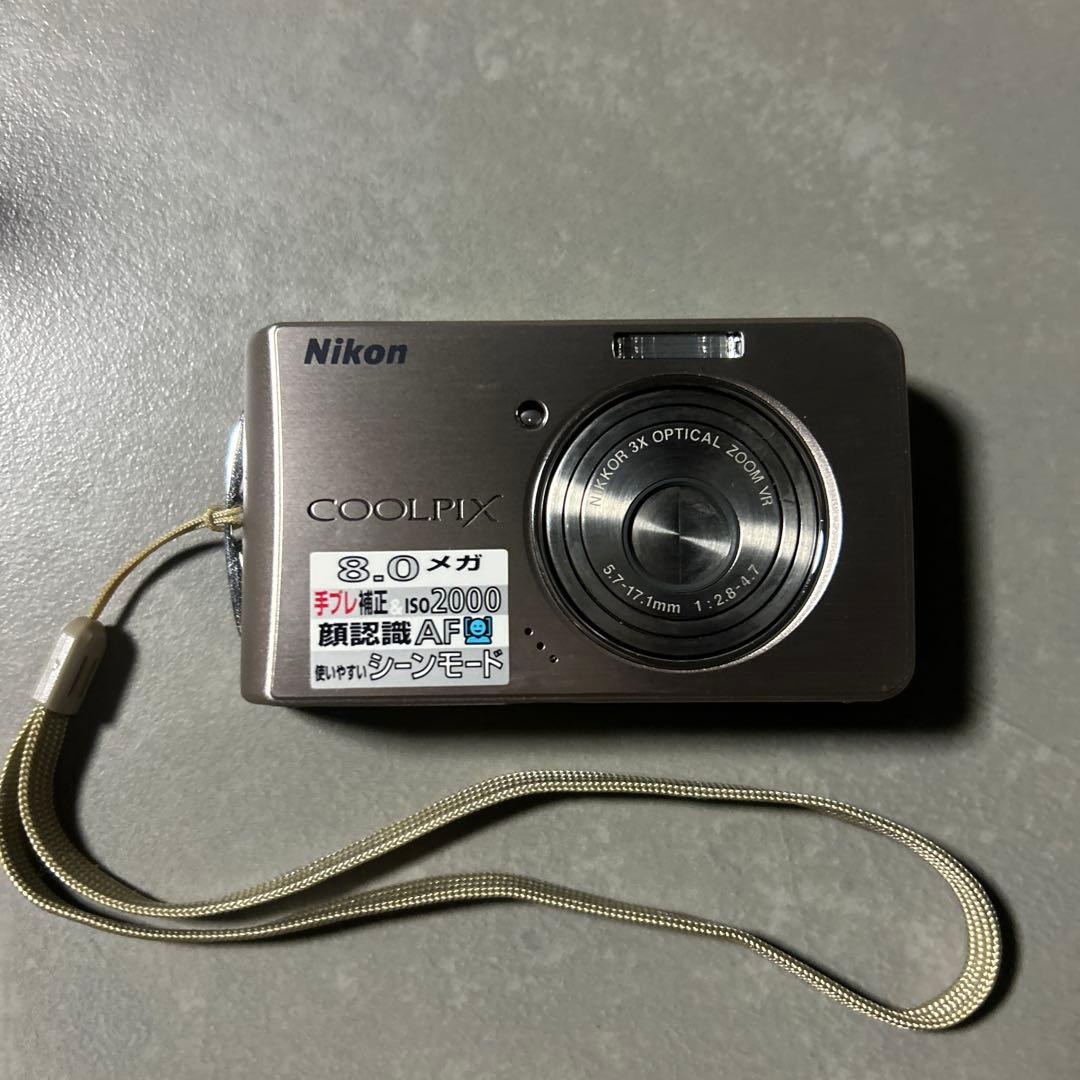 Nikon COOLPIX 8.0メガピクセル コンパクトデジタルカメラ Amazon | Nikon デジタルカメラ COOLPIX A100 光学5倍 2005万画素