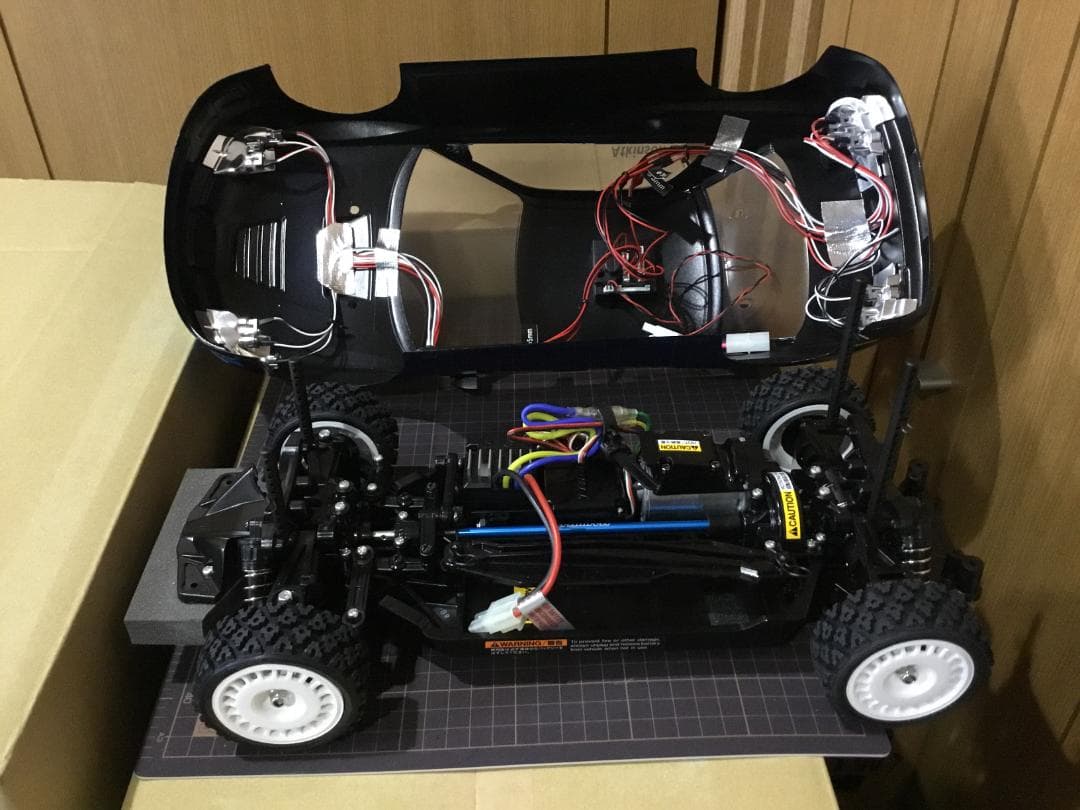 タミヤ TT-02完成シャシー＆LED組込ボディ +プロポセット - メルカリ