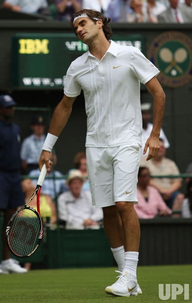 NIKE ロジャー フェデラー 2010 ウィンブルドン ゲームパンツ フェデラー、ユニクロ着てウィンブルドンに登場 ナイキとの契約満了