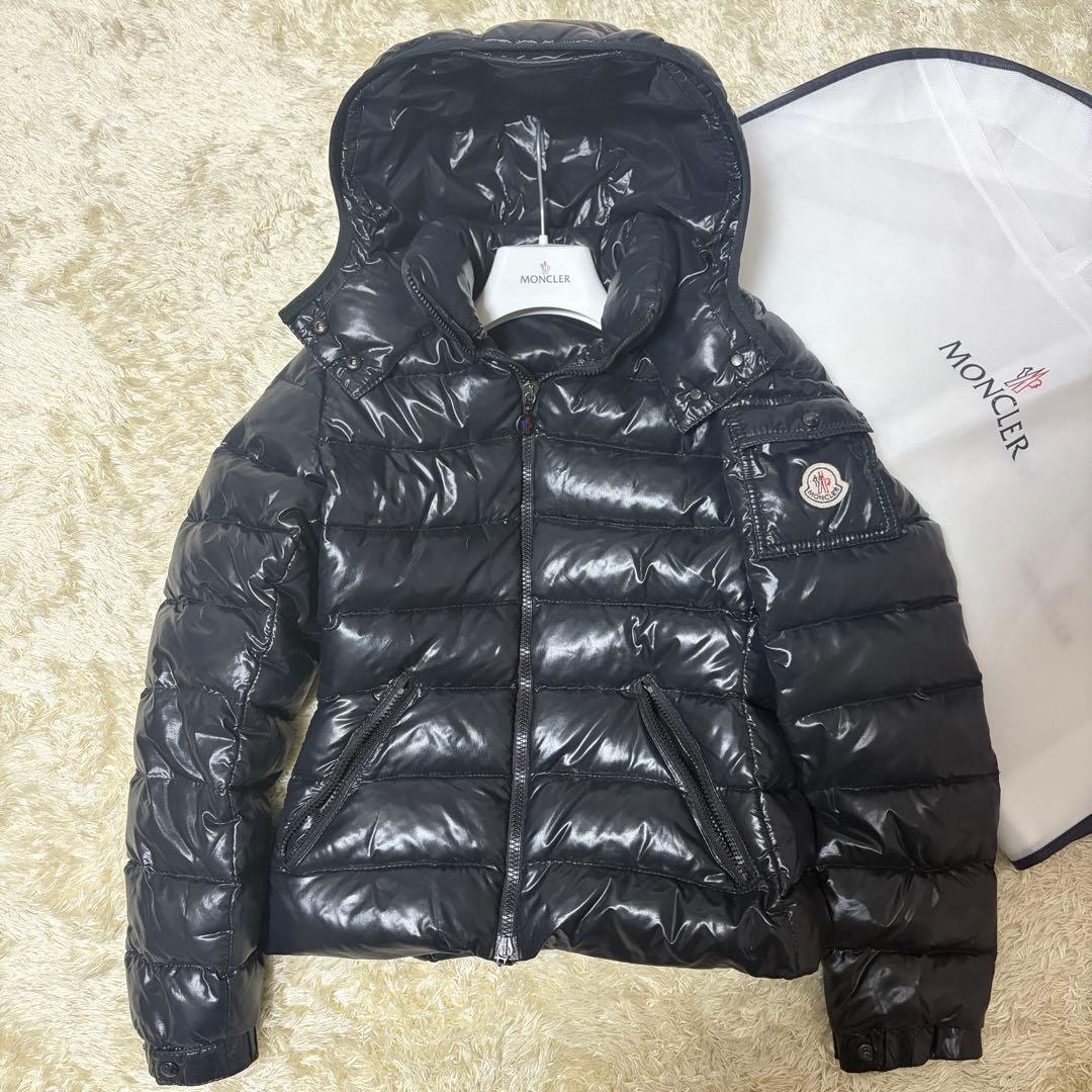 モンクレール BADY バディ ダウンジャケット 黒 ブラック 光沢 フード