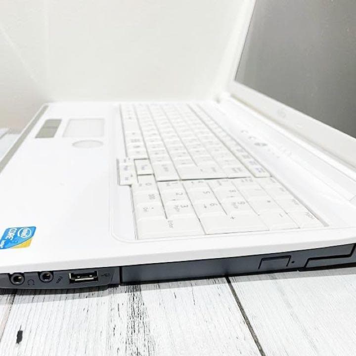 限定1台】カメラ付き/大容量640GB/i3/最新Win10/富士通ノートPC