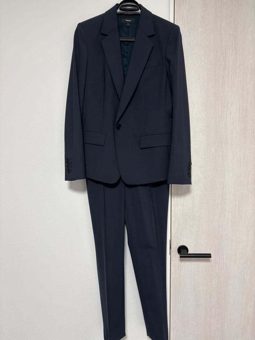 【新古品】Theory ネイビースーツ theory（セオリー） 良品 SAXONY SOFT ZIYON テーラードジャケット