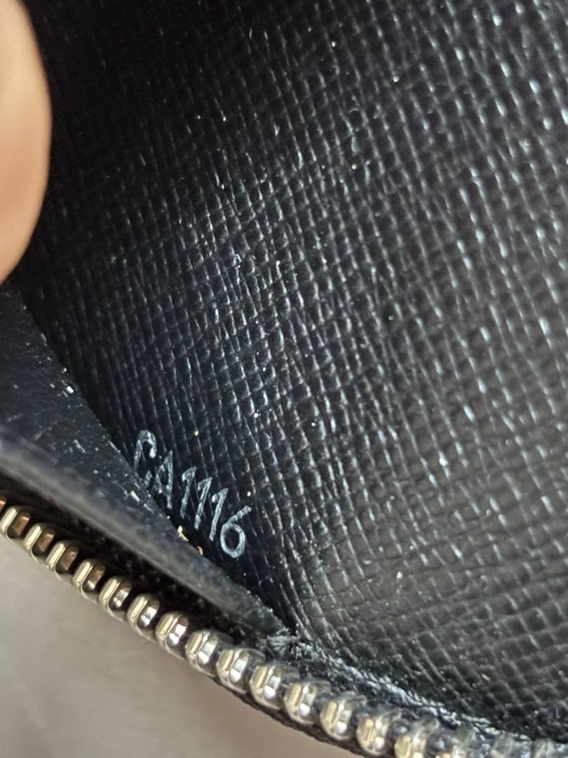 Louis Vuitton】 ジッピーオーガナイザー✨青白黒ブラシデザイン