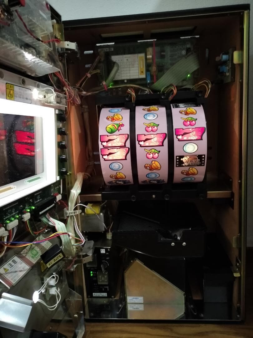 【パチスロ実機】サミー★ベティ・ブープS【オートプレイ付不要機付】４号機