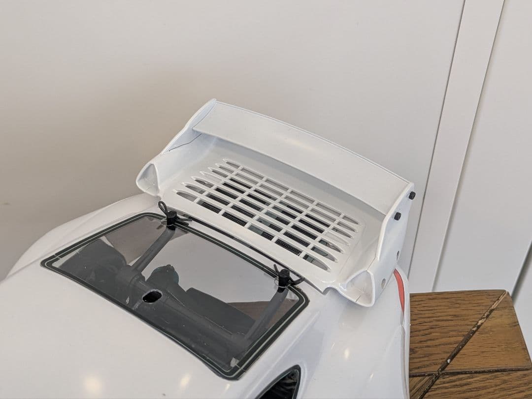 タミヤ ポルシェ 911GT2 ボディー M04シャーシ 1/10 TAMIYA