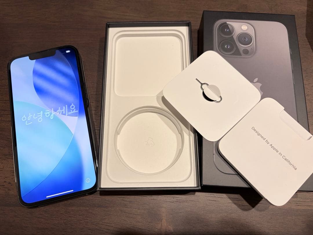 iPhone 13 Pro 256GB グラファイト - メルカリ