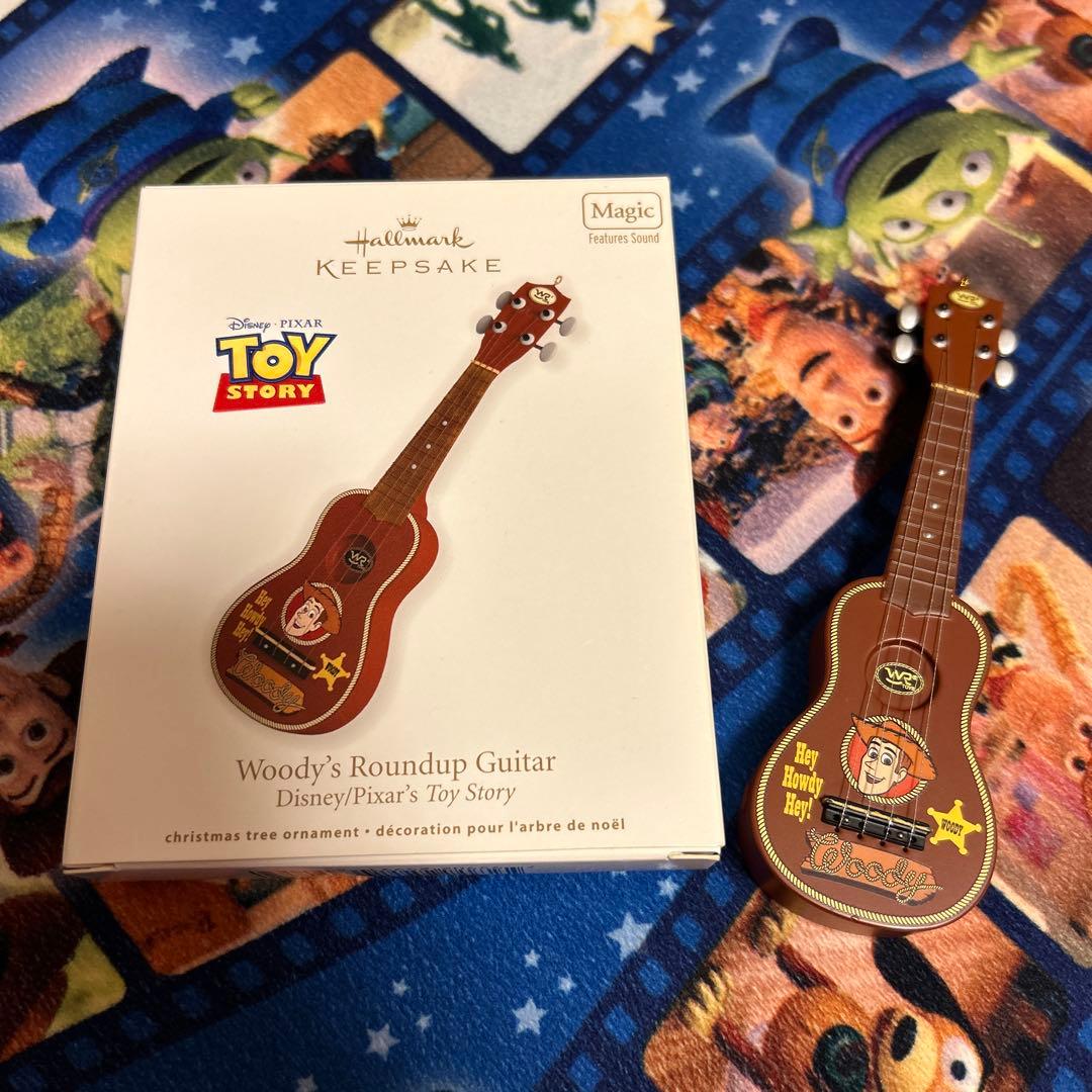 Woody's Roundup Guitar トイストーリー ウッディ ギター - メルカリ