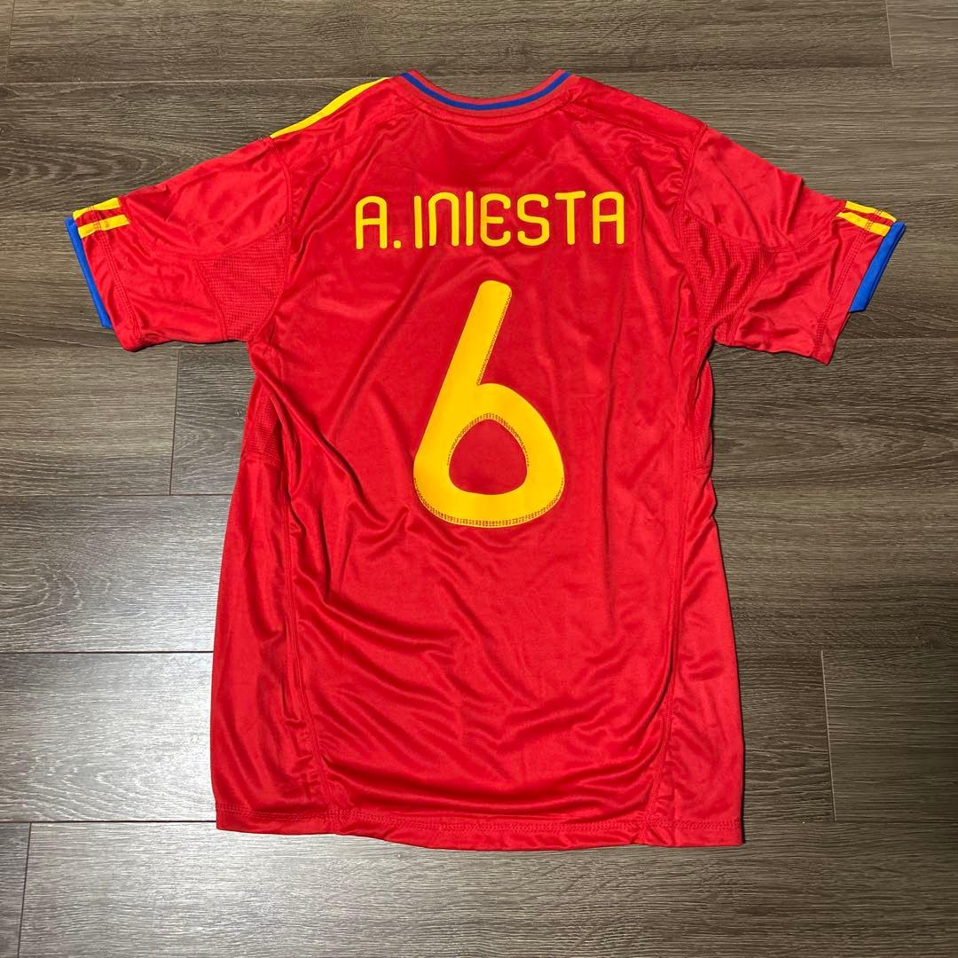 【未使用タグ付】イニエスタ　ユニフォーム　スペイン代表 スペイン代表（H）EURO 2016 A,イニエスタ＃6 + マッチデイ ＆ パッチ