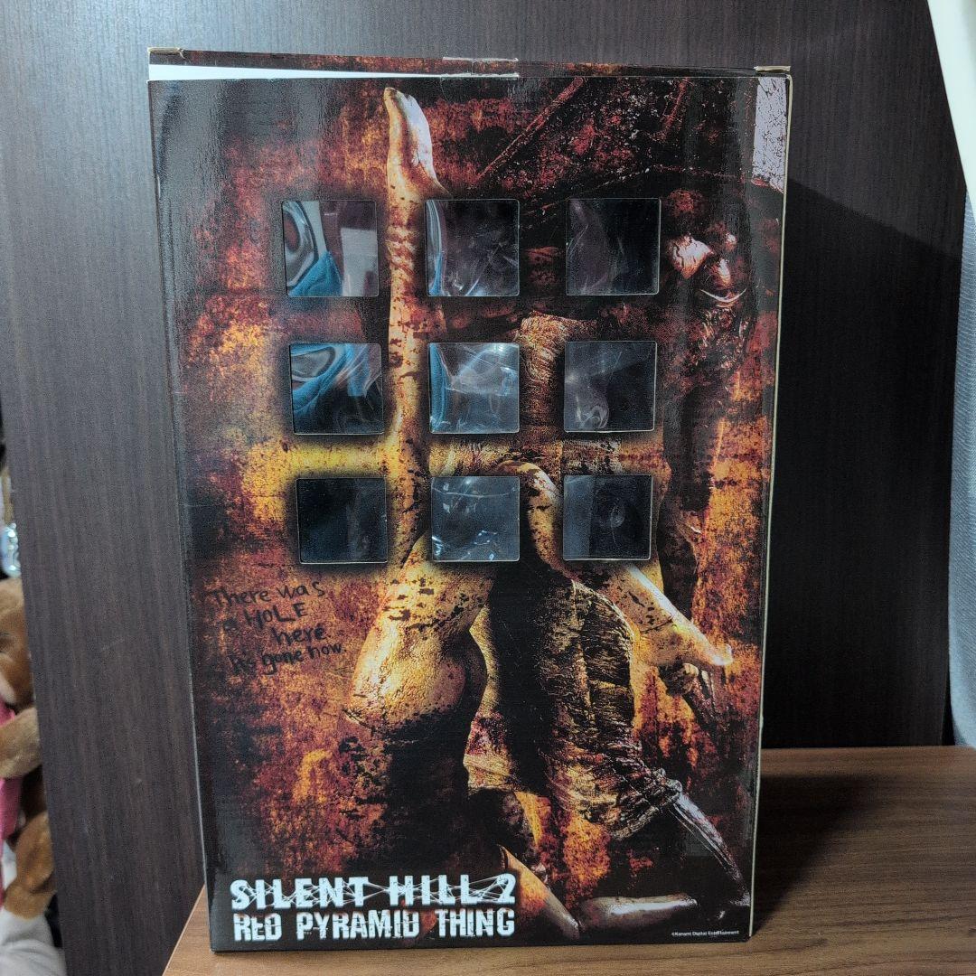 REDPYRAMIDTHING マネキンver. レッドピラミッドシング