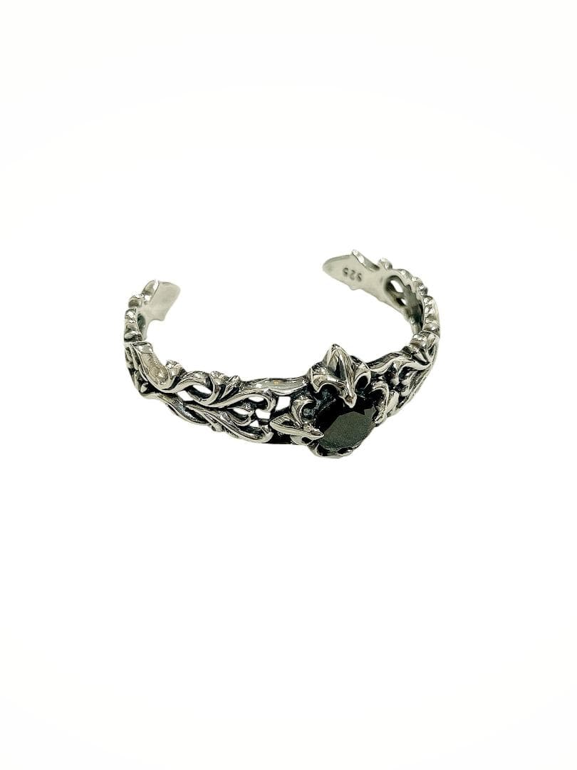 シルバー925 オニキストライバルバングル 極美品 - メルカリ