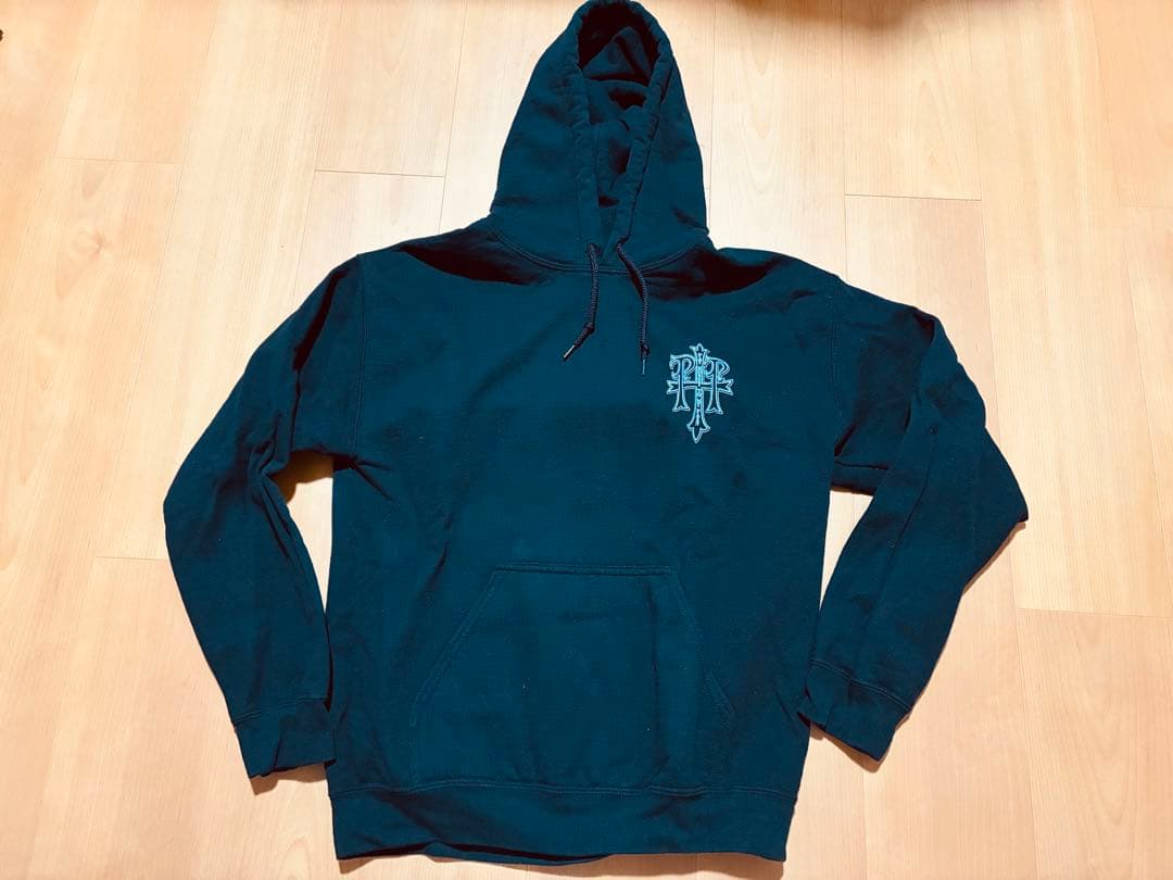 pay money to my pain パーカーMサイズ