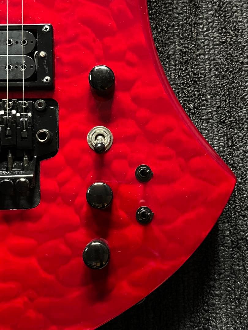 B.C.RichMockingbird モッキンバードスルーネックフロイドローズ