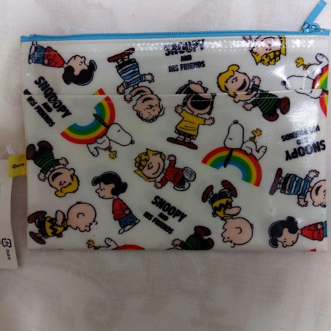 日本製昭和レトロ 平成レトロ スヌーピー虹柄ポーチ 保険証通帳ケース
