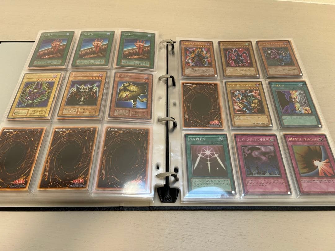 遊戯王　カードファイルごと　引退品