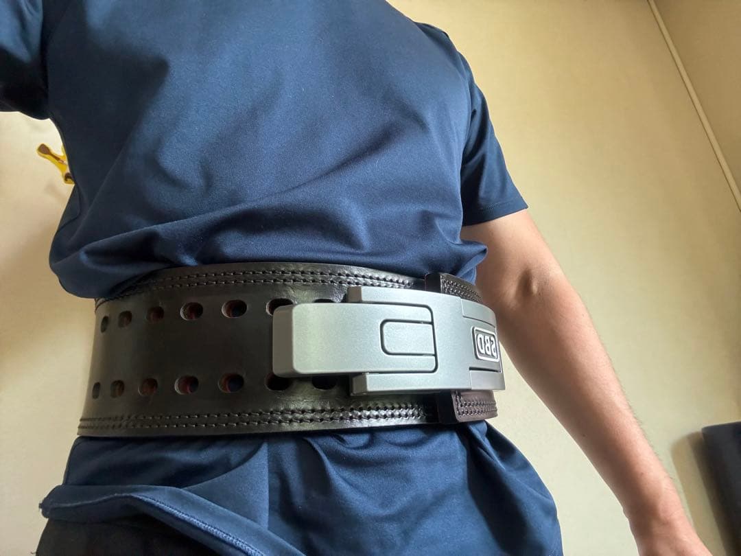 美品 旧型旧ロゴ】SBDパワーリフティングベルト 10mm Mサイズ - メルカリ