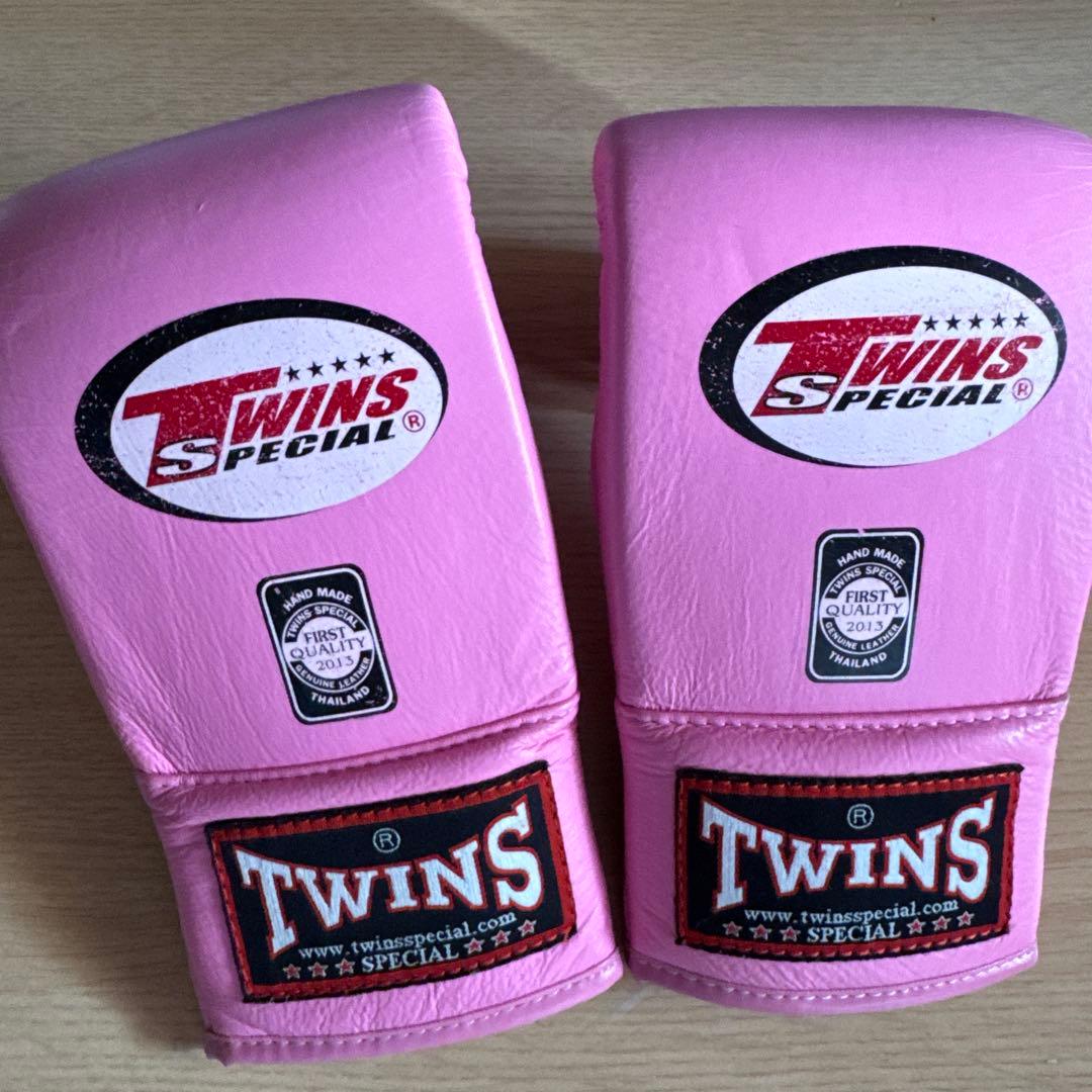 TWINS SPECIAL ピンク ボクシンググローブ - メルカリ