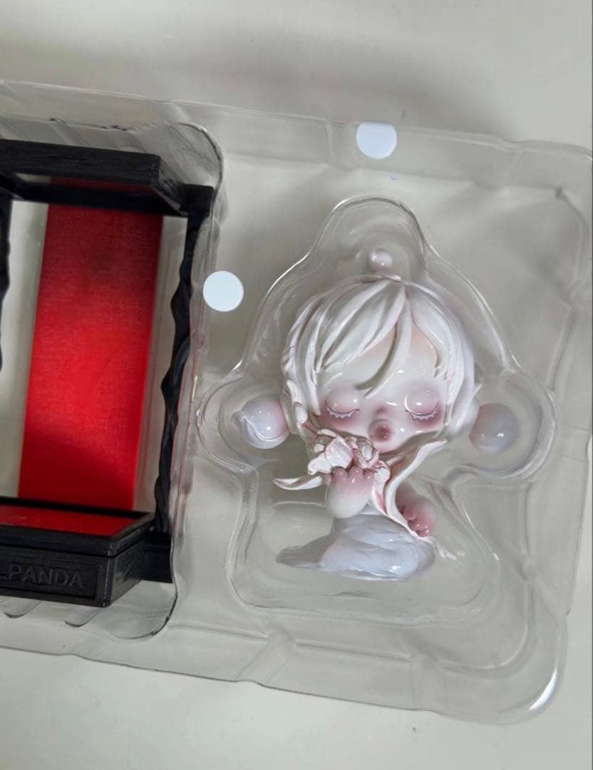 アイドル POPMART SKULLPANDA A Tulip Invitation